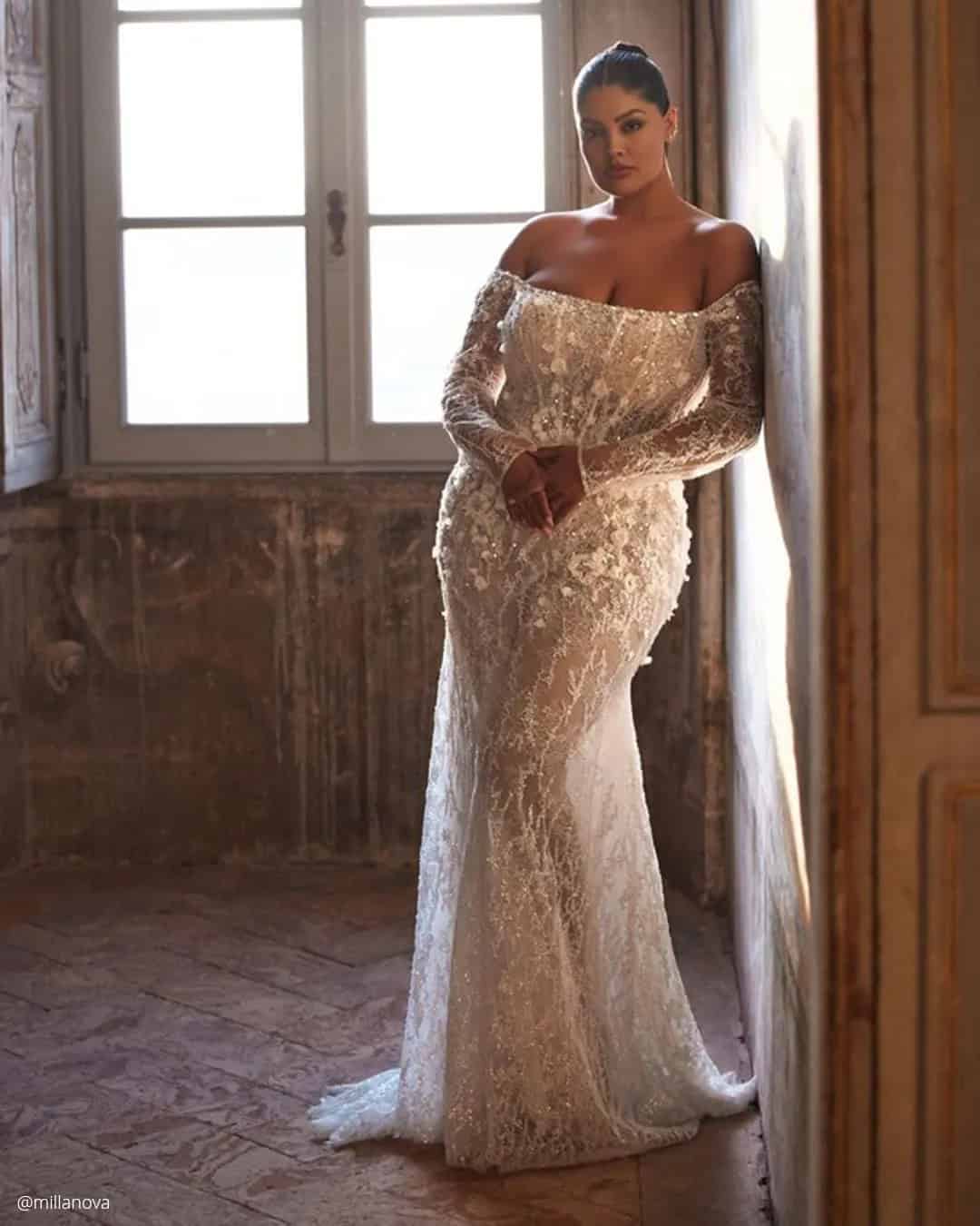 Plus Size Lace Wedding Dresses With Sleeves