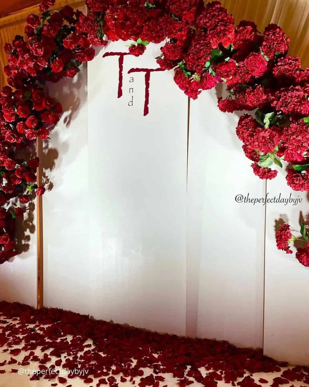 Wonderful Wedding Arch