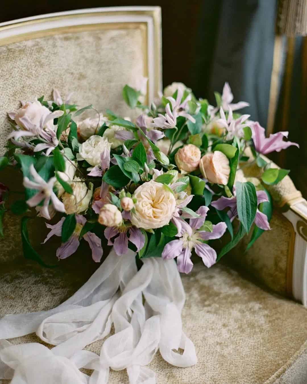 Beautiful Wedding Bouquets With Field Flowers