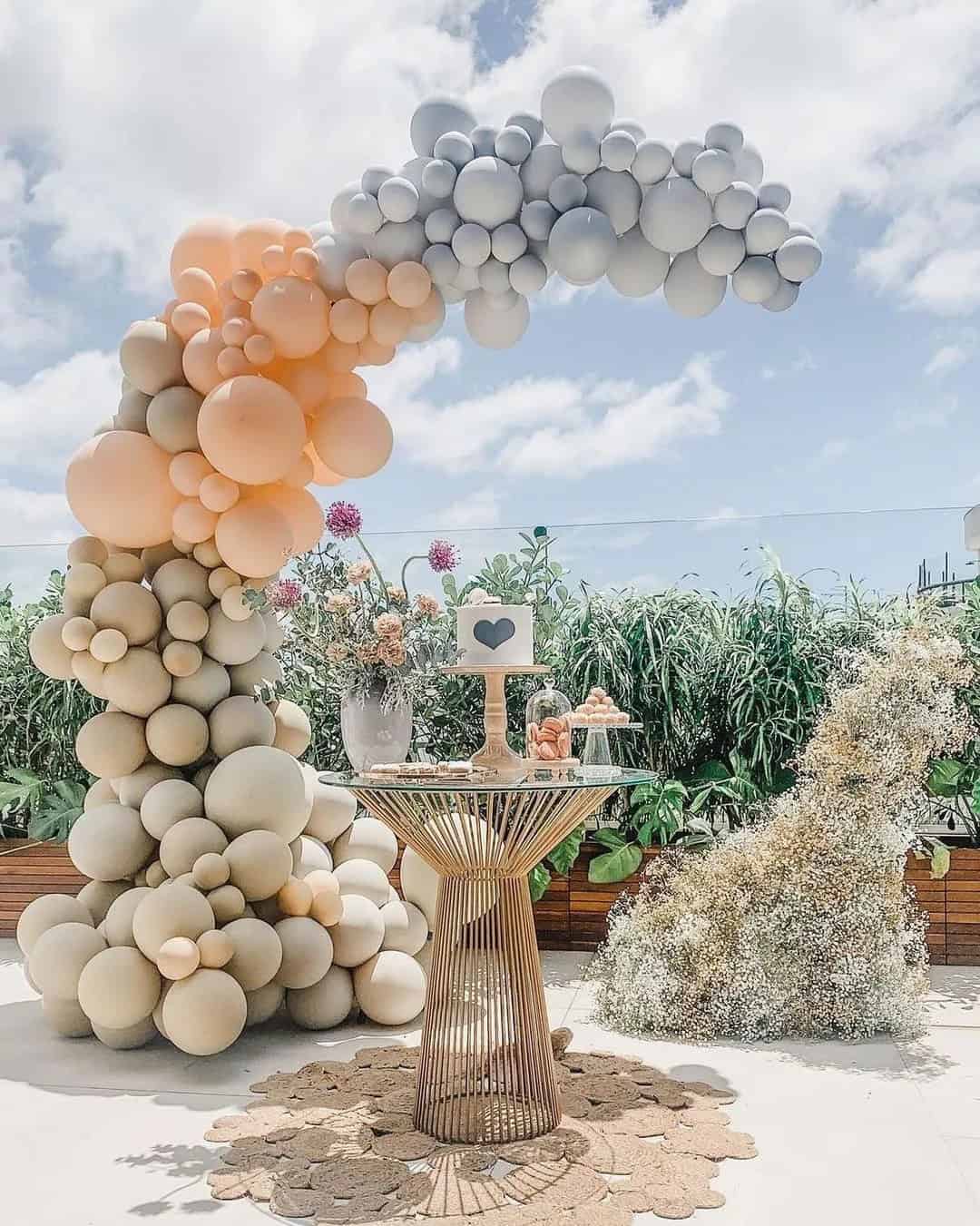 Cute Balloon Decor Ideas For Wedding Dessert Tables