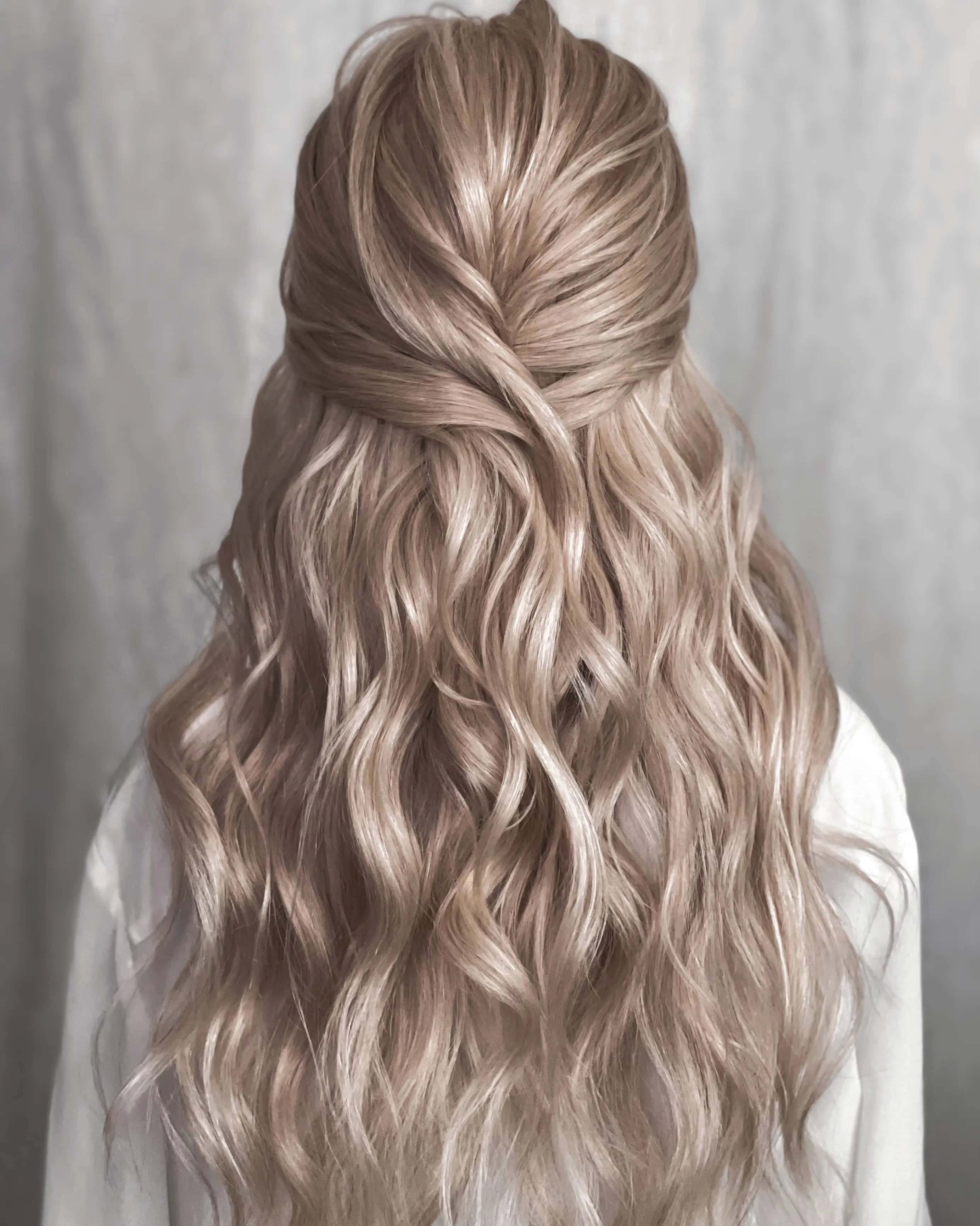 Hairstyles With Soft Waves