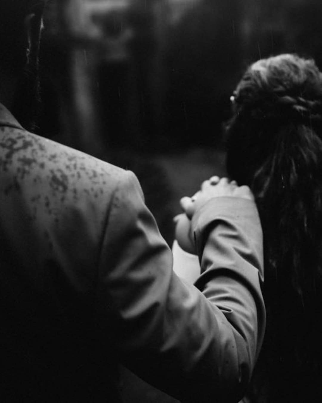 Wedding Photo Under Rain