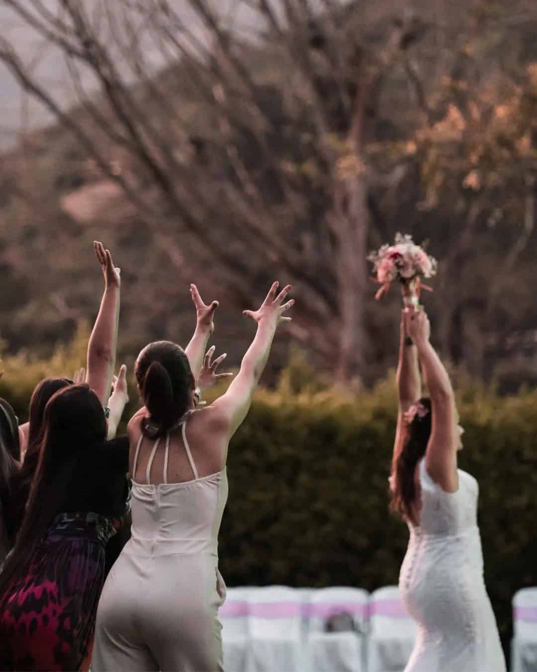 Bouquet Toss And Garter Toss