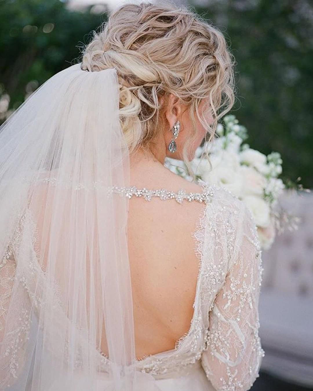 Veil Over the Hairdo