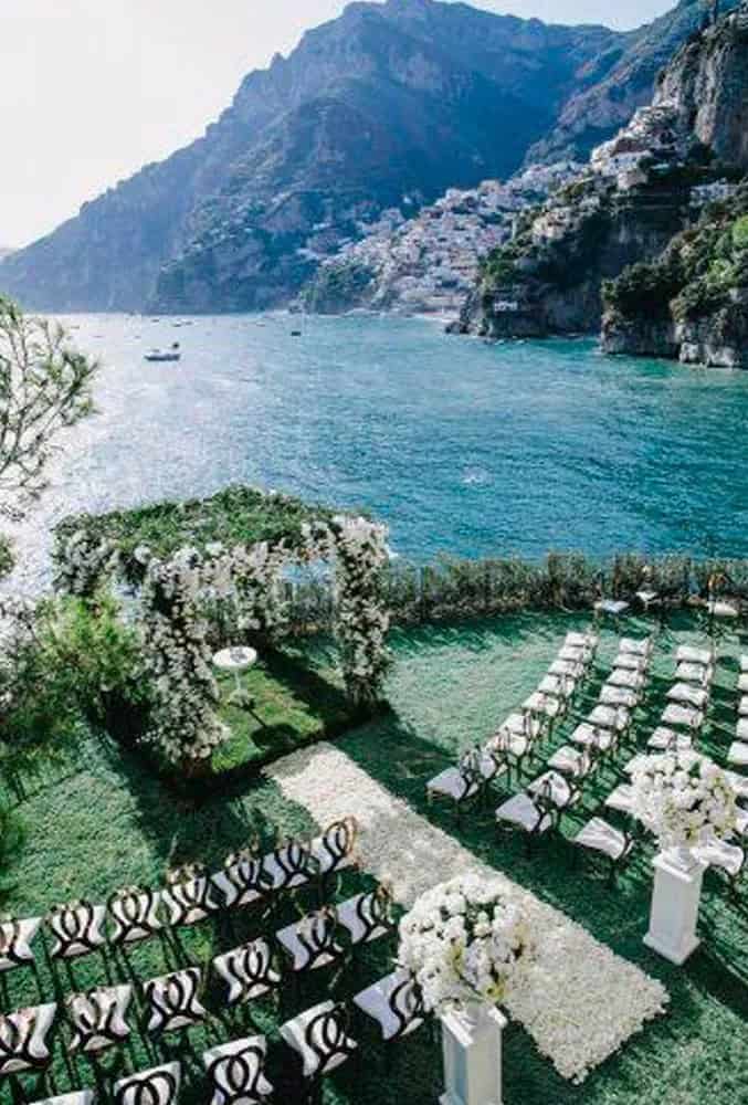 Create Your Own Altar And Aisle – Say “I Do” Outside