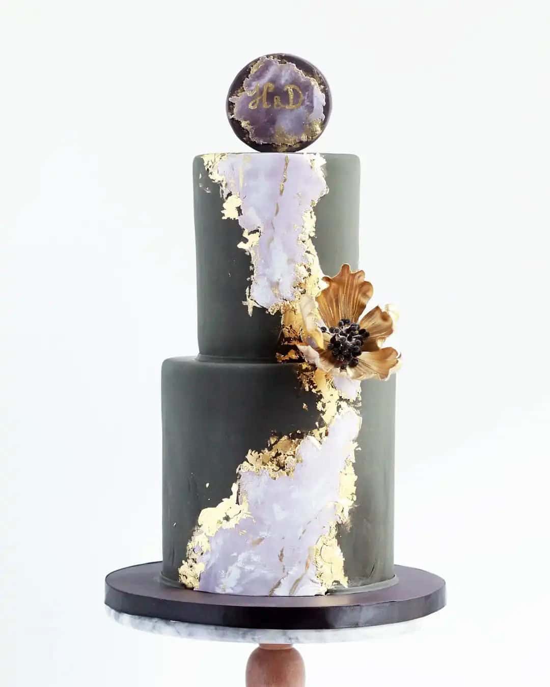 Modern Black Cake Ideas