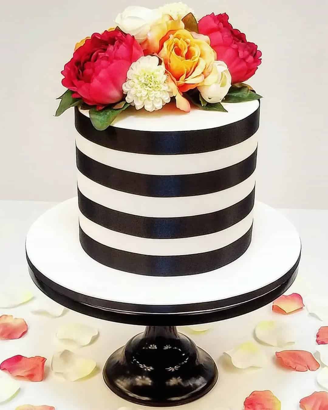 Small Black And White Cake Ideas