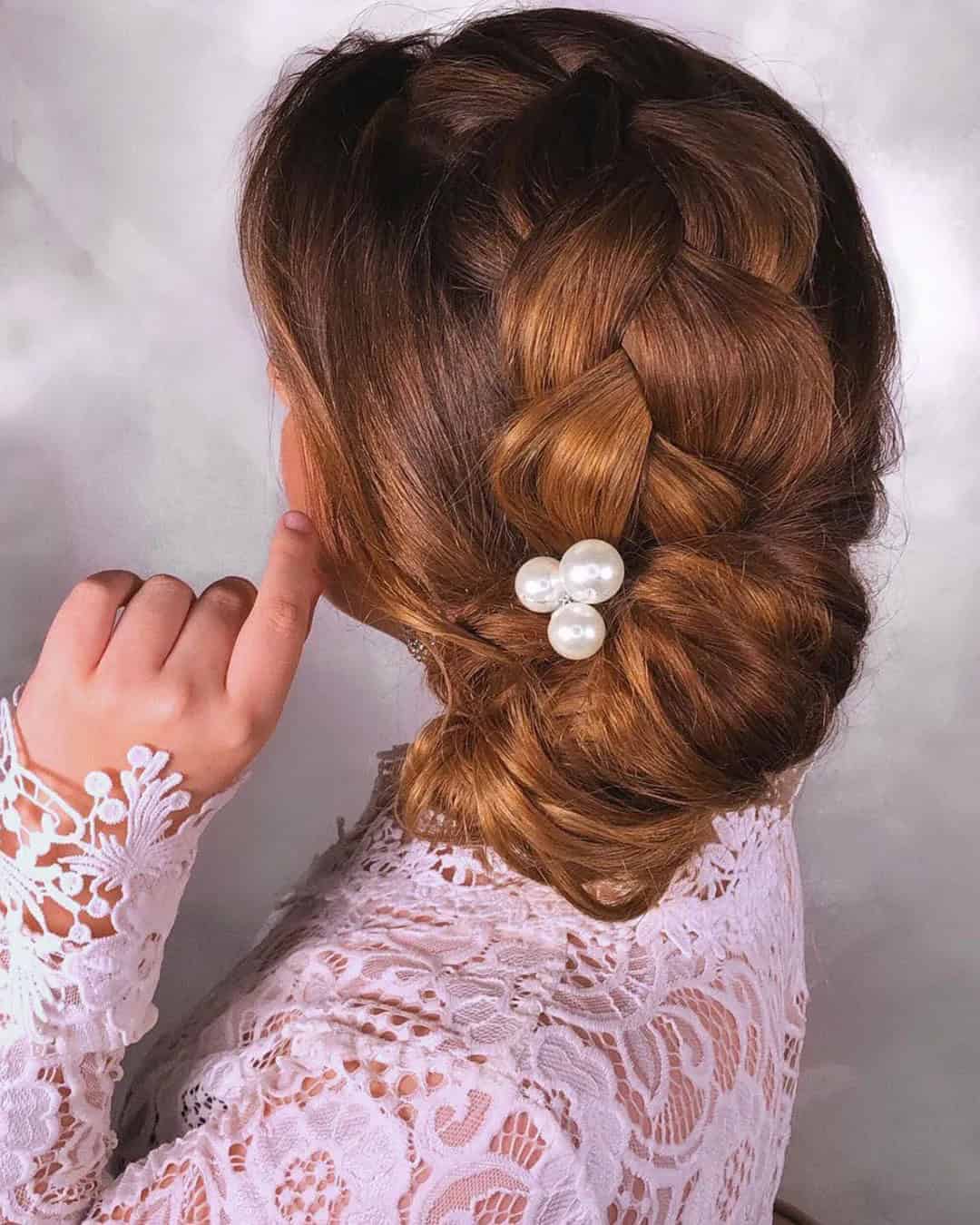 Outstanding Side Updos For Your Wedding