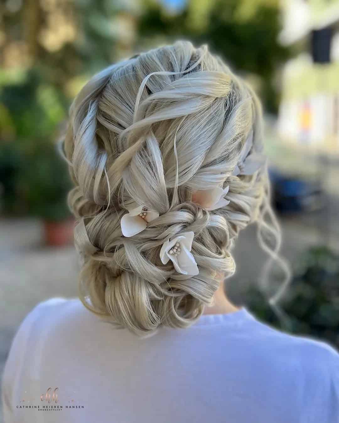 Wedding Hairstyles With Flowers