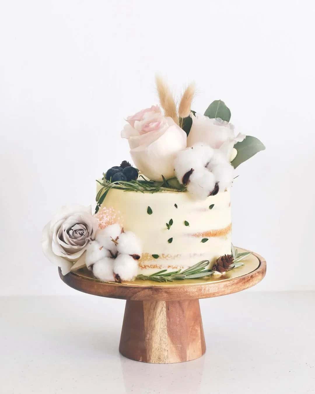 Rustic Summer Wedding Cakes