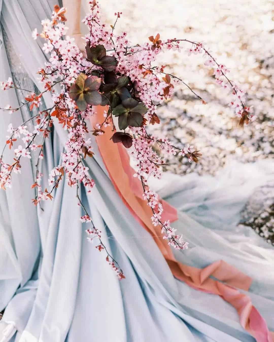 Bouquets With Black And Pink Flowers