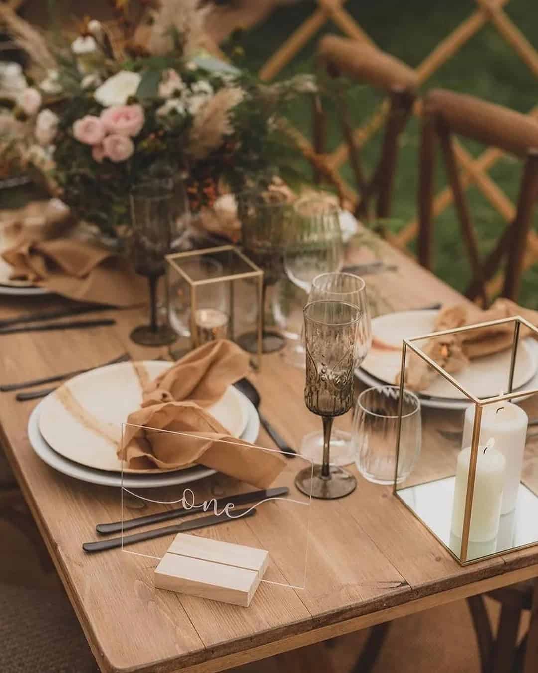 Rust Wedding Table Decor Ideas