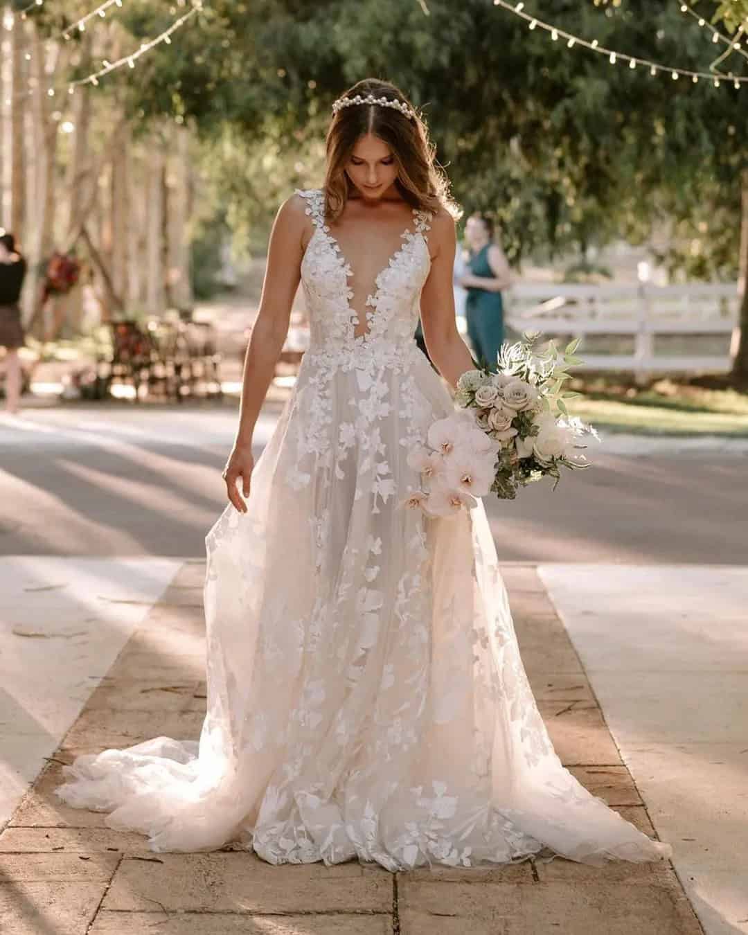 Rustic Lace Wedding Gowns