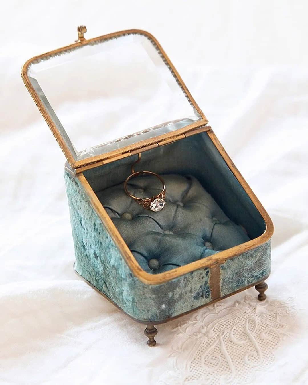 Inspiring Unique Engagement Ring Boxes