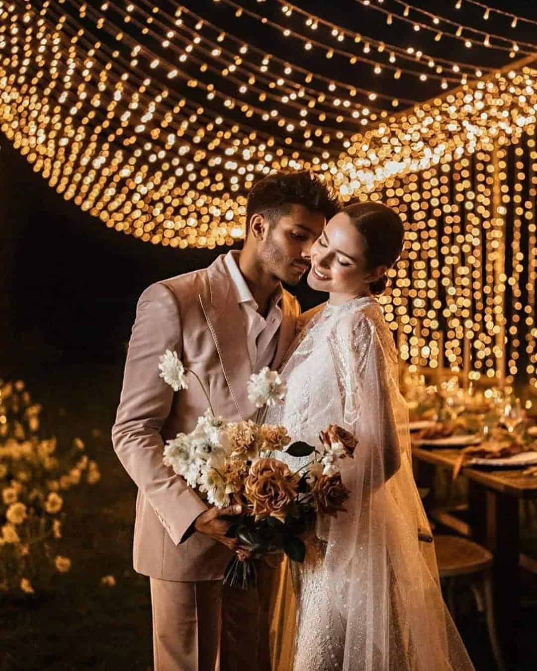 Incredible Night Wedding Photos With Lights