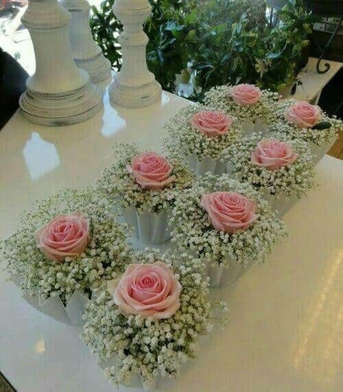 Roses and baby’s breath pieces