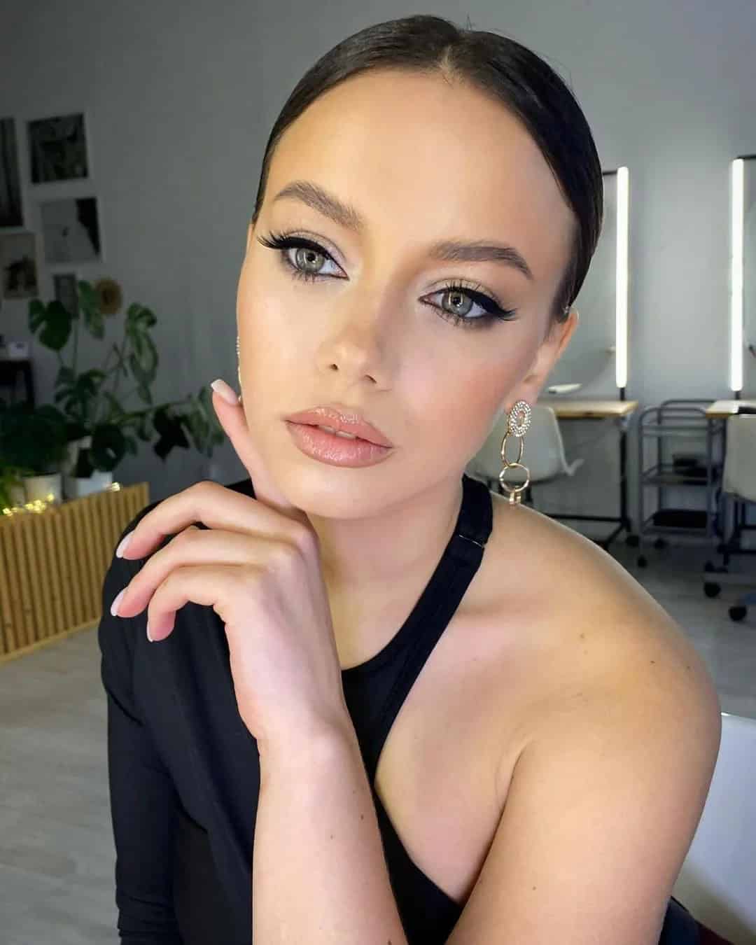 Simple Wedding Makeup