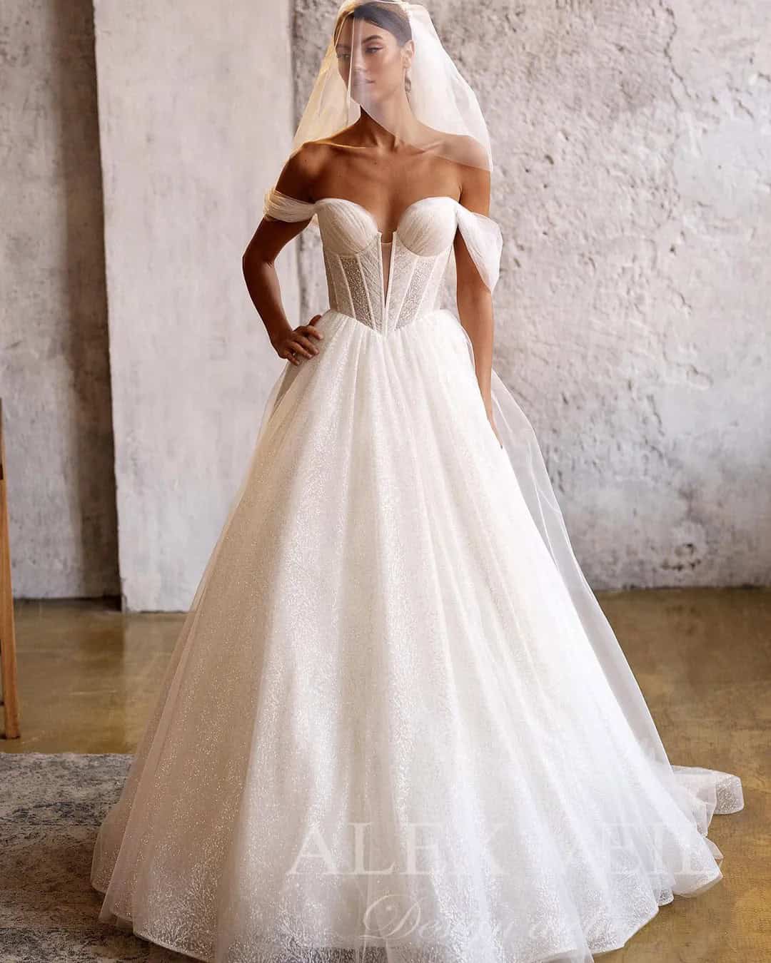 Simple Strapless Wedding Dresses