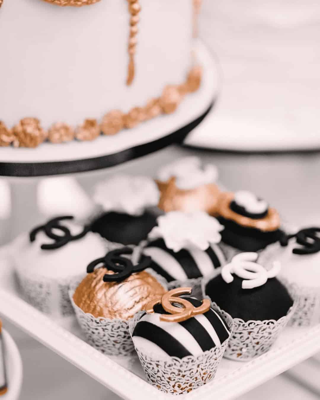 Black, Gold And White Cupcakes