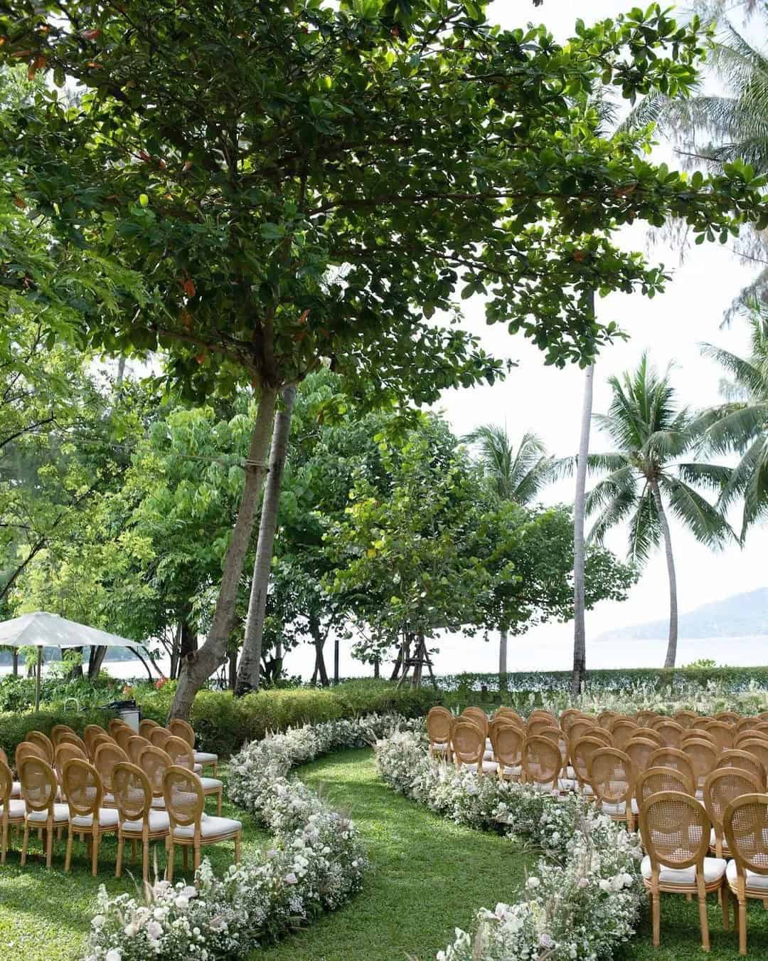 Ceremony Decorations For Park Wedding