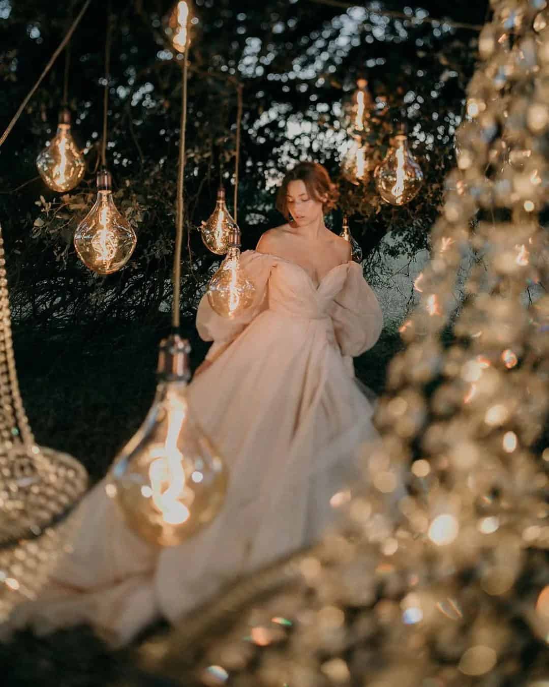 Creative Wedding Photo Ideas With Light