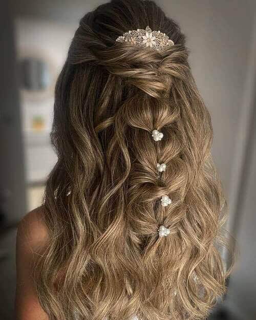 Braided hairstyle with hairpins