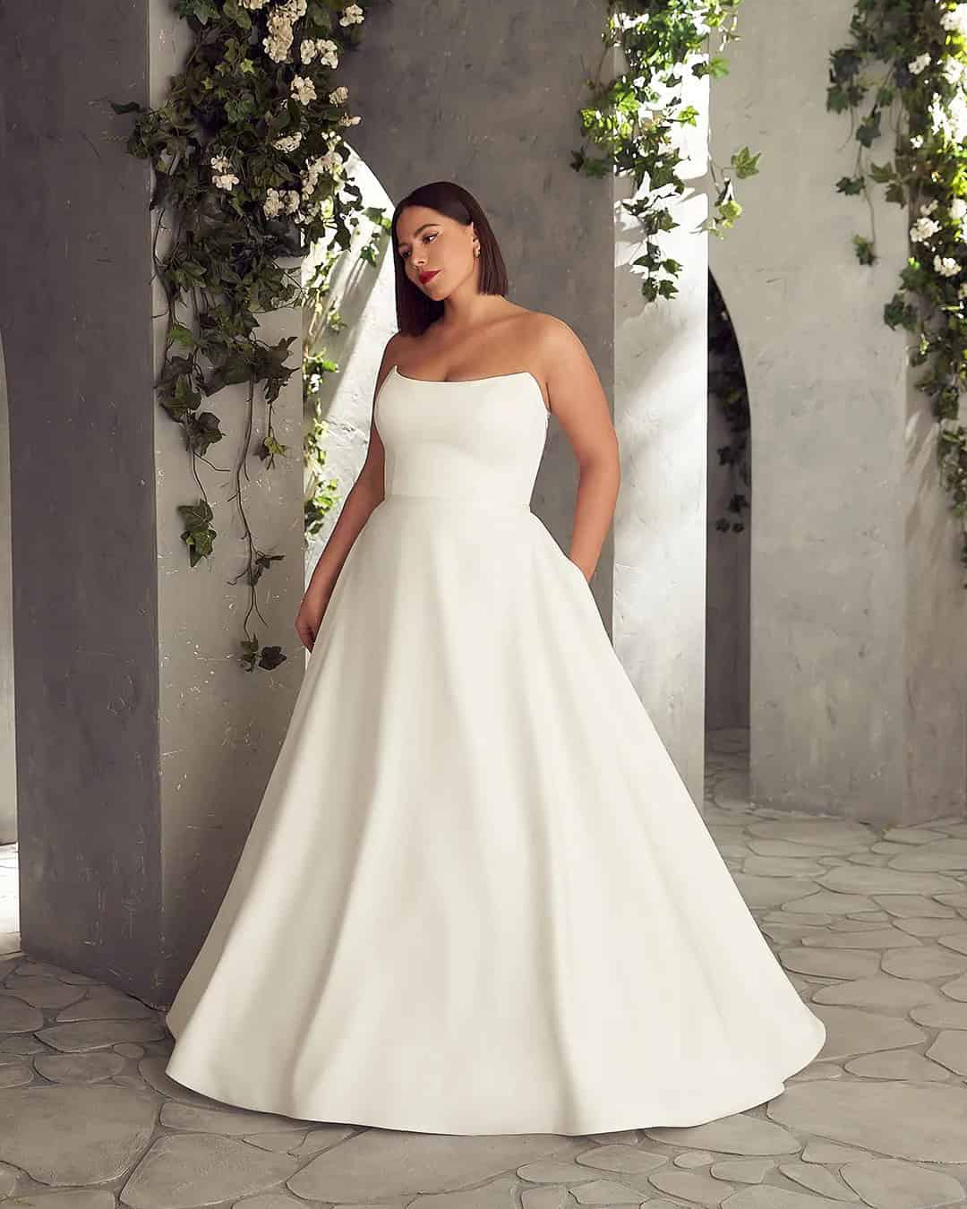 Plus Size Simple Wedding Dresses