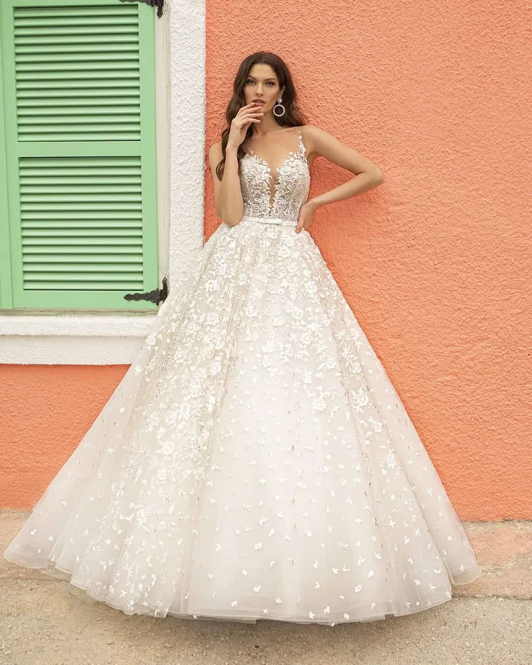 Delicate Lace Bridal Gowns