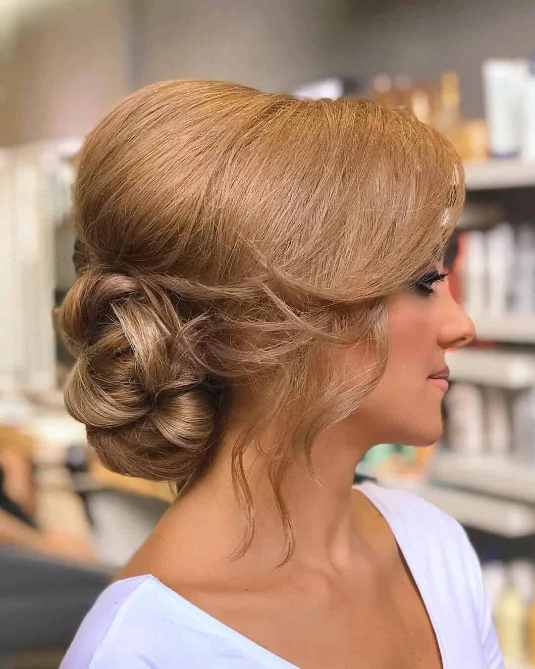 Slightly Messy Hairstyles for Mother Of The Bride