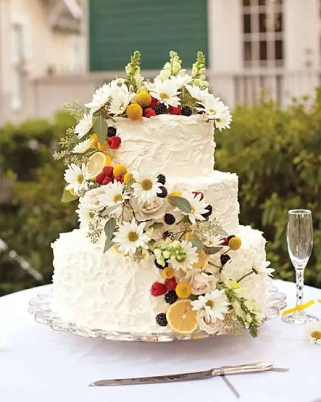 Wedding Cakes with Buttercream and Flowers