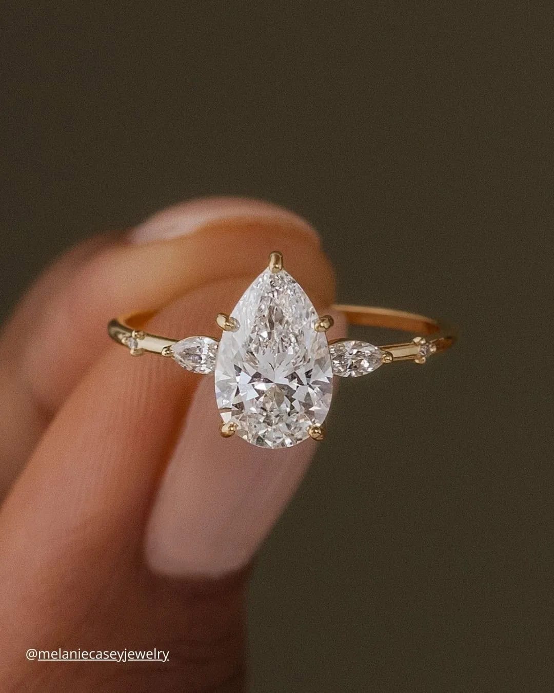 Wedding Ring Trends: Pear Shaped Diamond Rings