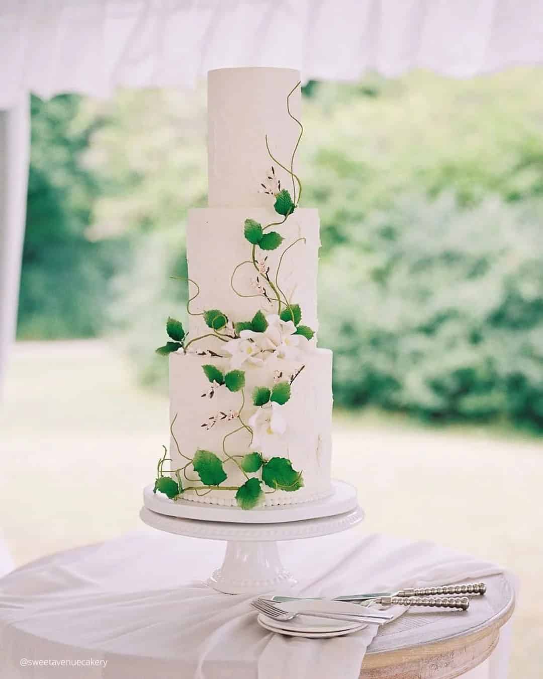 Spring Green And White Wedding Cakes