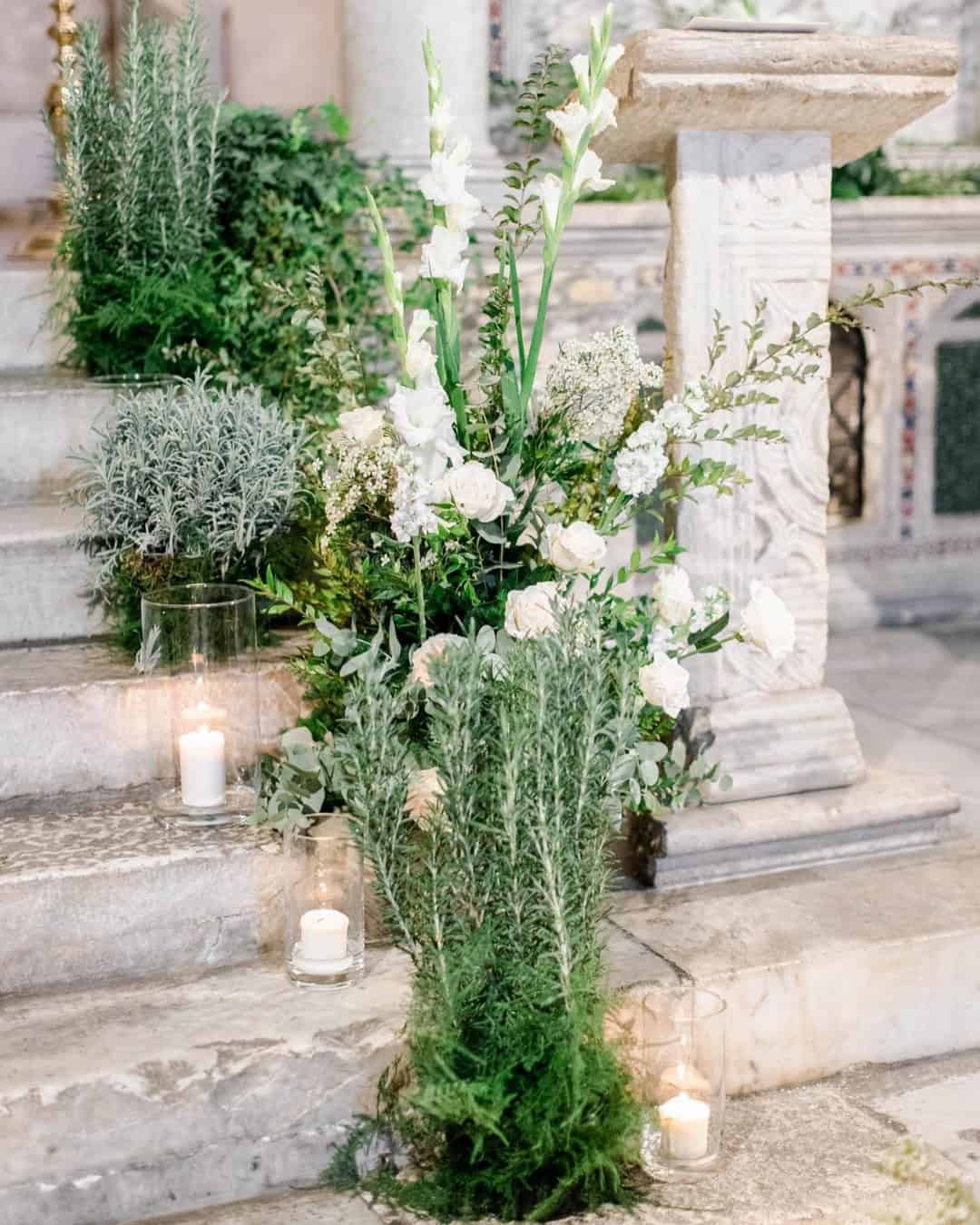 Simple church wedding decorations