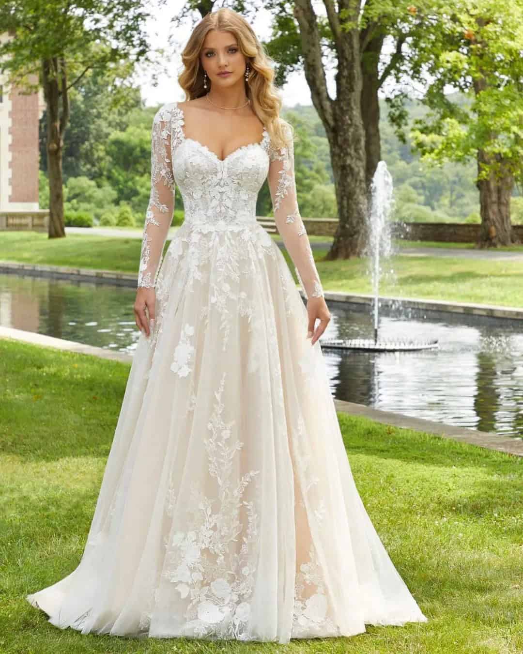 Long Sleeve Sweetheart Neckline Wedding Dresses