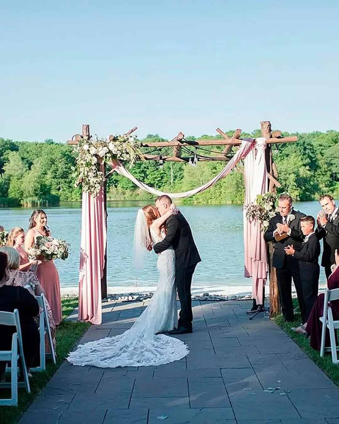 Rock Island Lake Club in Sparta