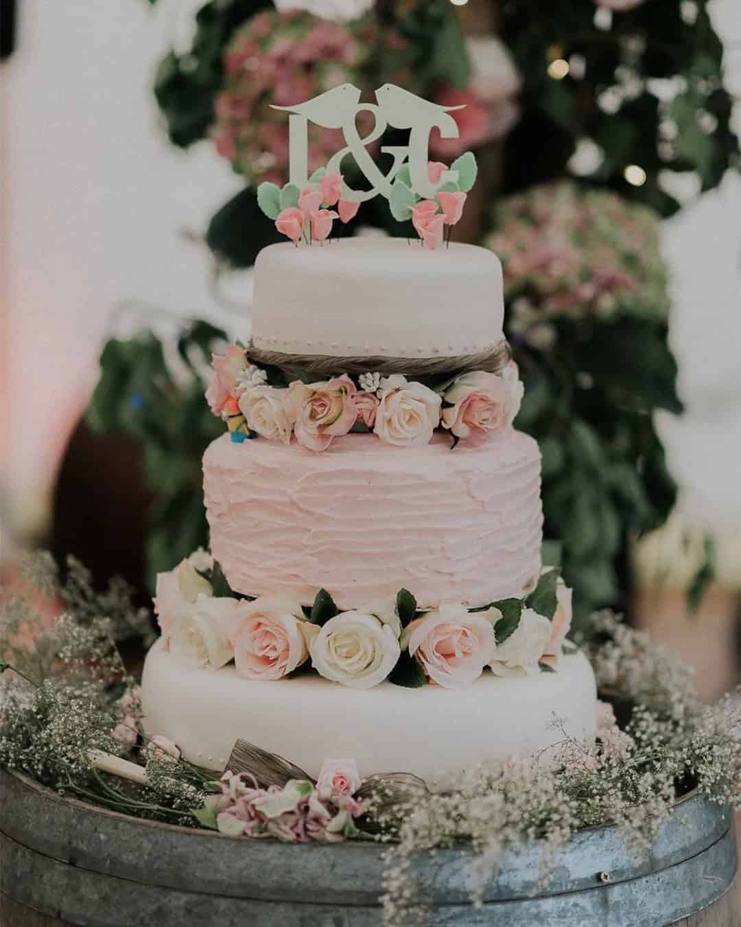 Wedding Cakes with Buttercream and Flowers