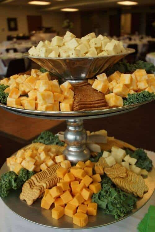 Cheese and crackers