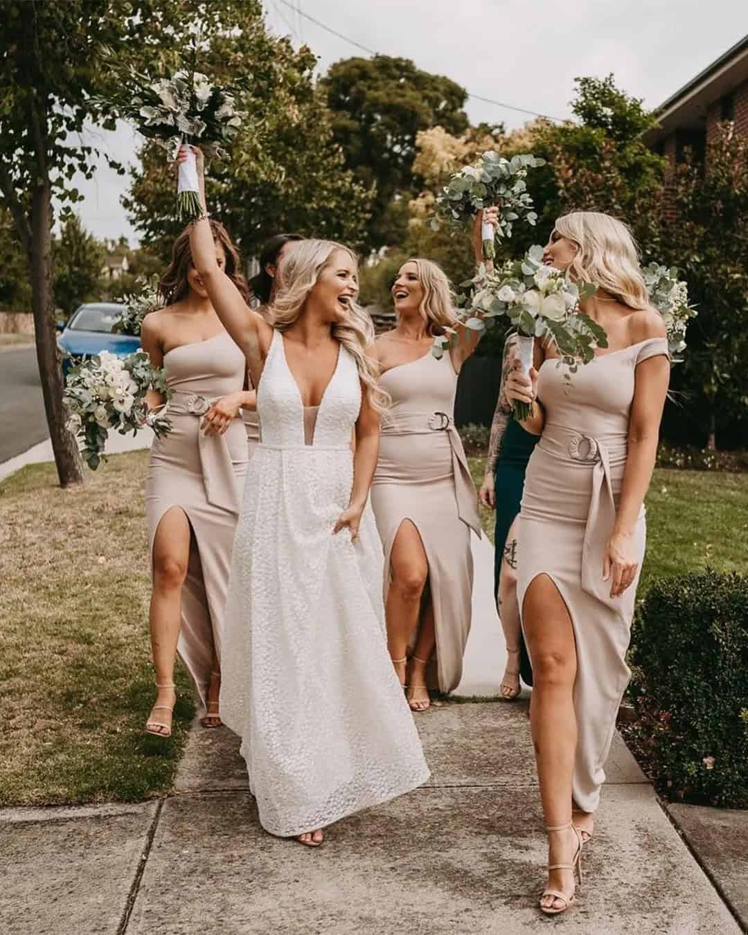 Funny Bride And Bridesmaid Pictures