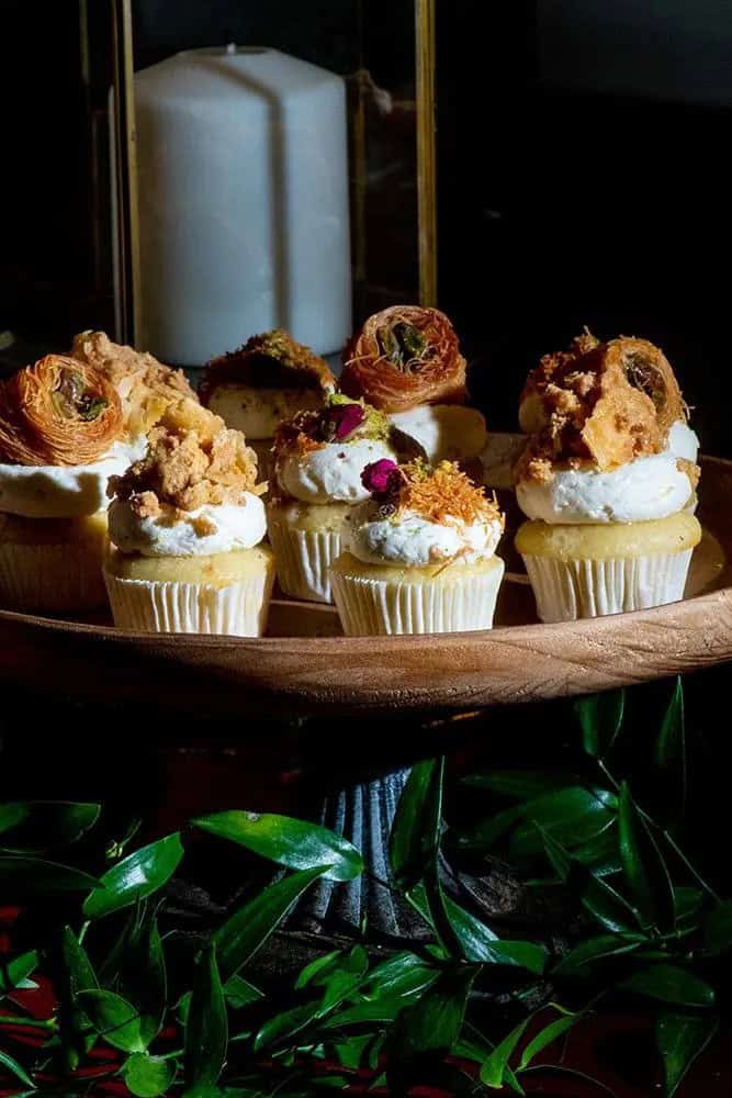 Unique Oriental Wedding Cake And Sweets