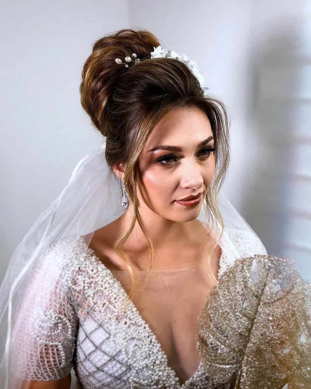 Winter Wedding Hairstyles With Veil