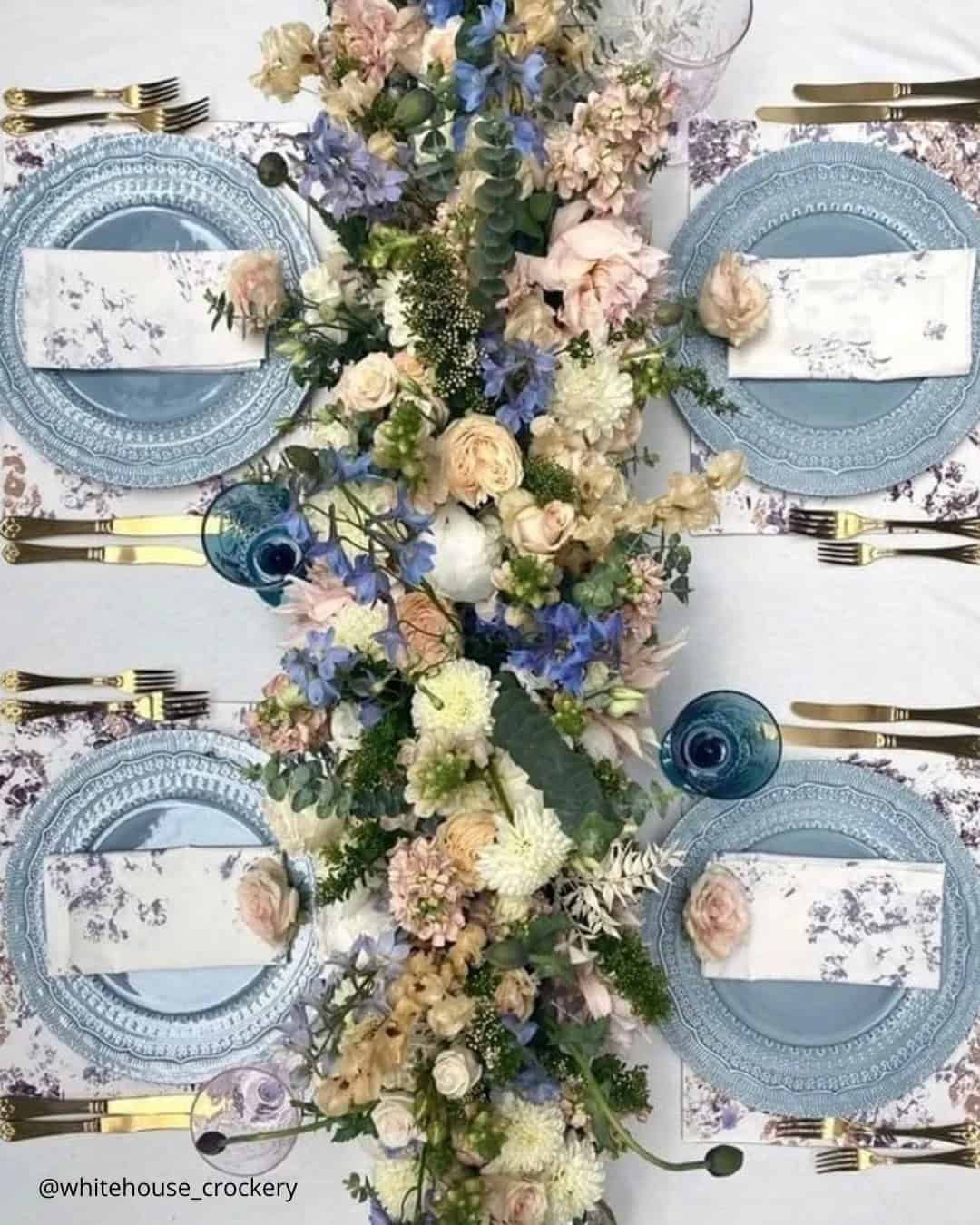 Unique table setting design