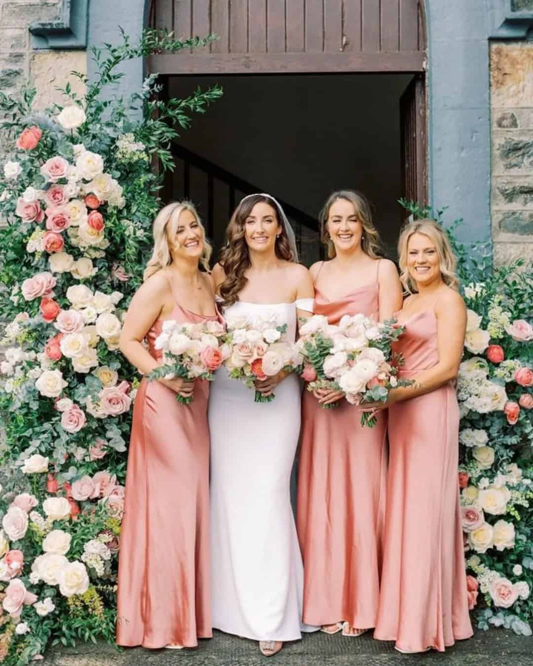 Vintage Looks for Bridesmaids