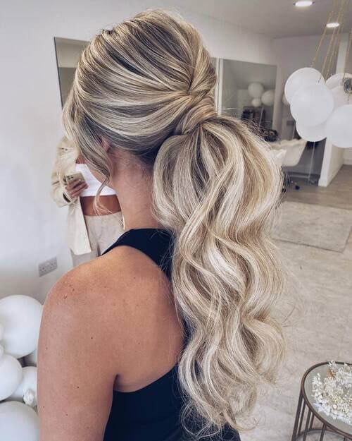 Twisted low ponytail