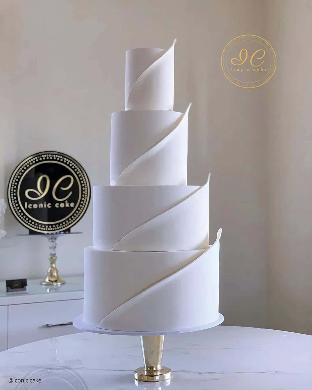 Elegant Wedding Cake Ideas By Iconic Cake