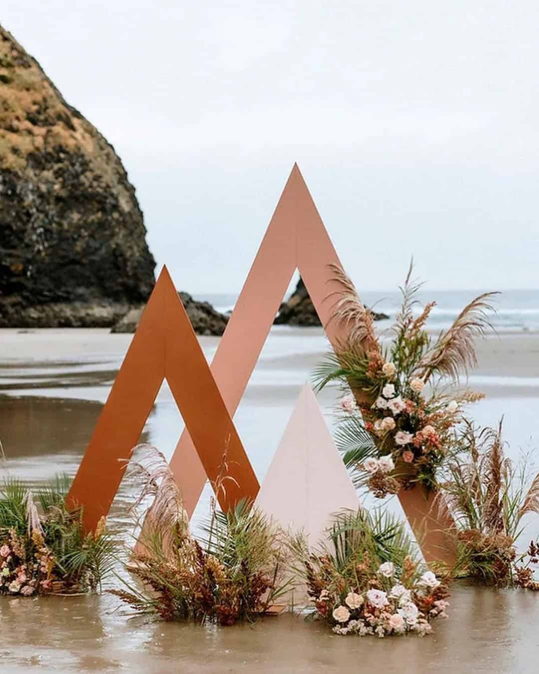 Modern Wedding Ideas For Backdrops