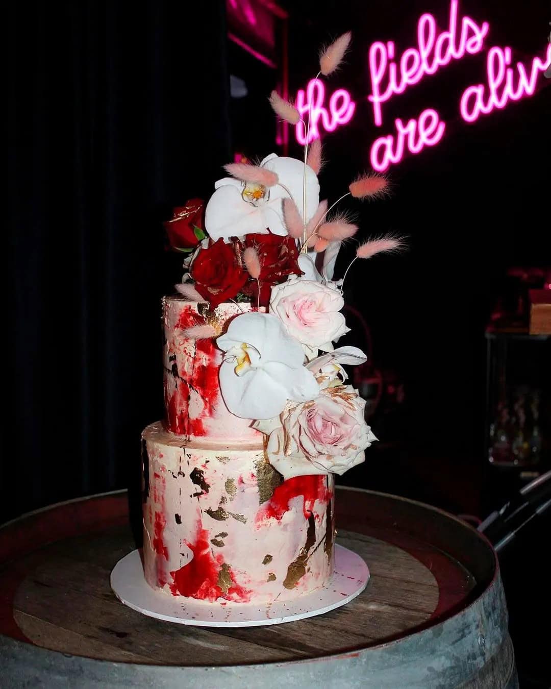 Red And White Wedding Cakes