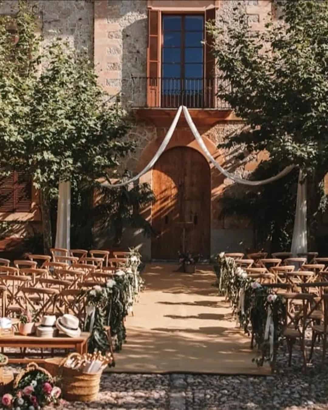 Stunning Wedding Aisle For Country Wedding