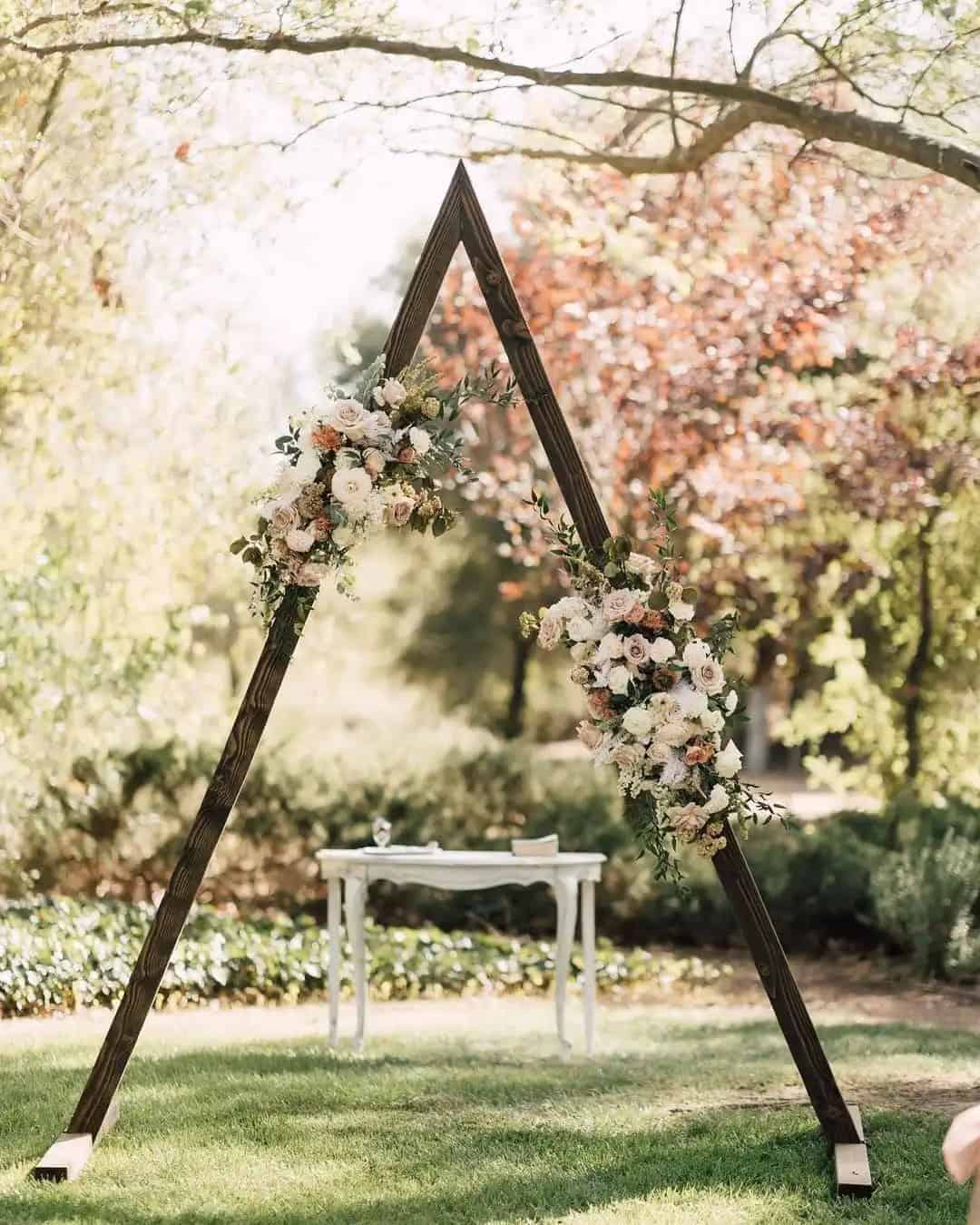 Romantic Wedding Arches With Fresh Flowers