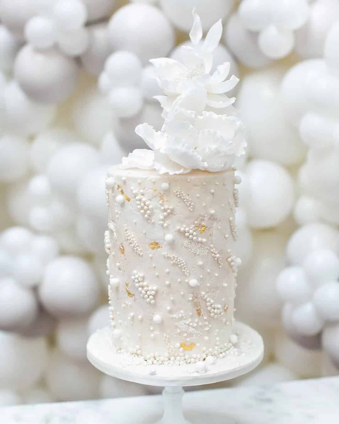 Pearls In Cake Decor