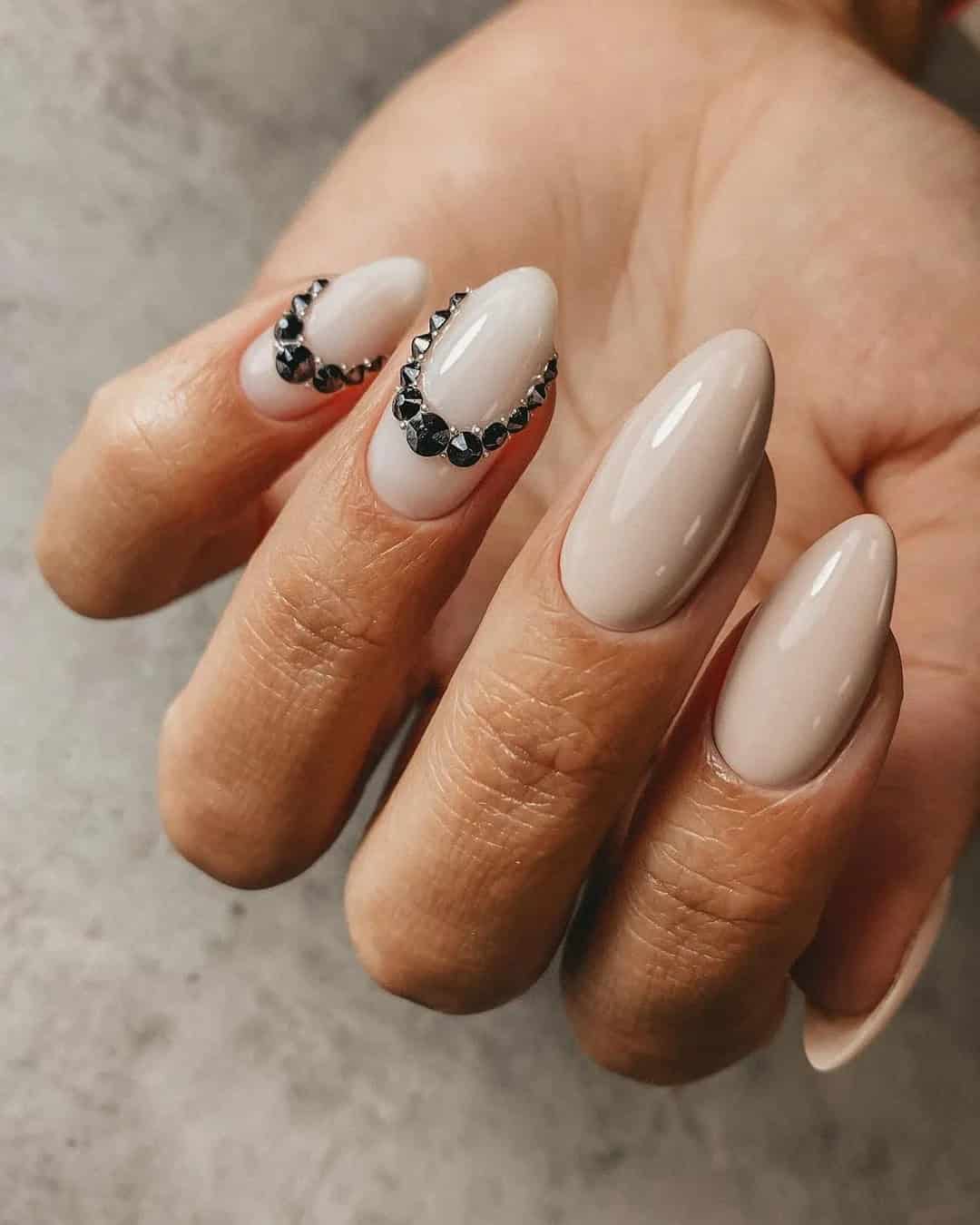 Nude Wedding Nail Ideas